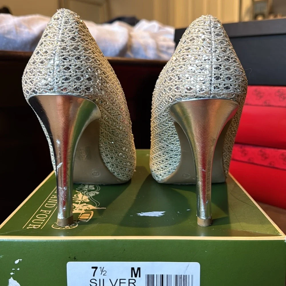 Coach and Four Sparkle Heels - Picture 5 of 7